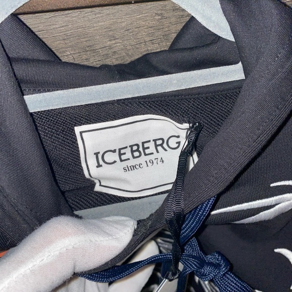 NWT - Gilmar Iceberg Tweety Hoodie - Picture 2 of 7